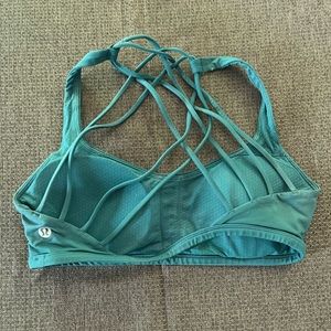 Free to be wild lululemon bra blue green size 6
